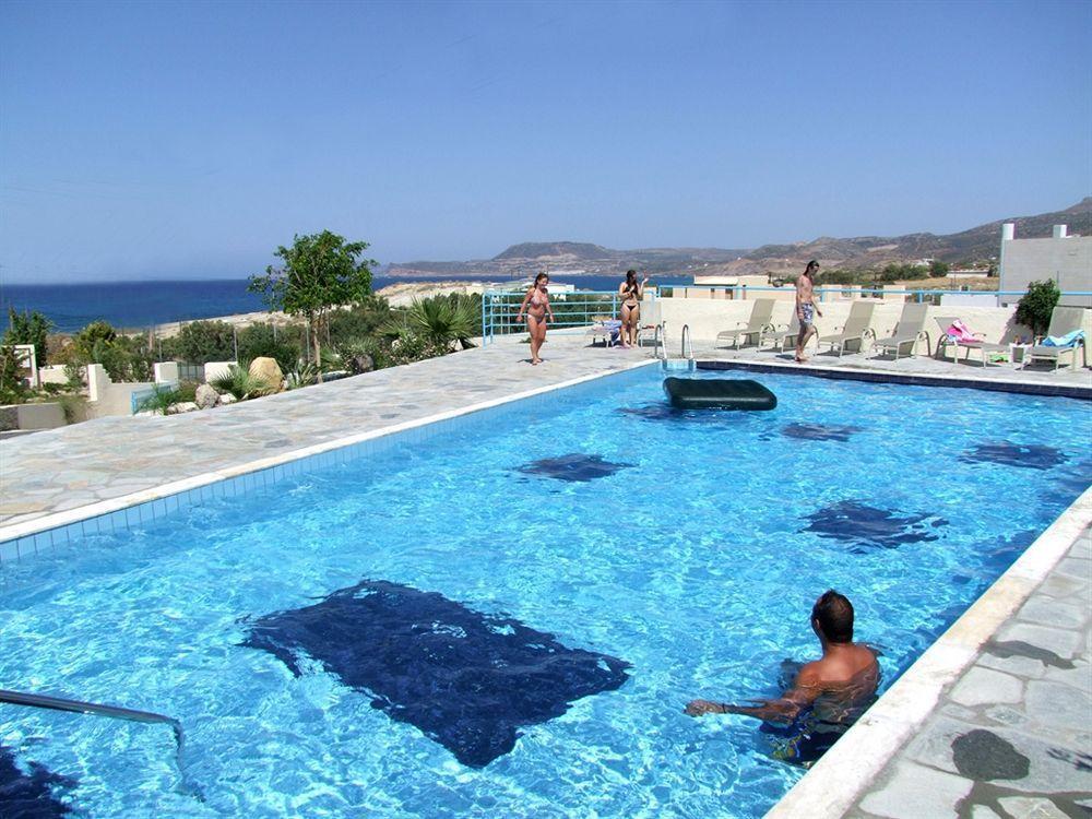 Hotel Sea Breeze سيتيا المظهر الخارجي الصورة