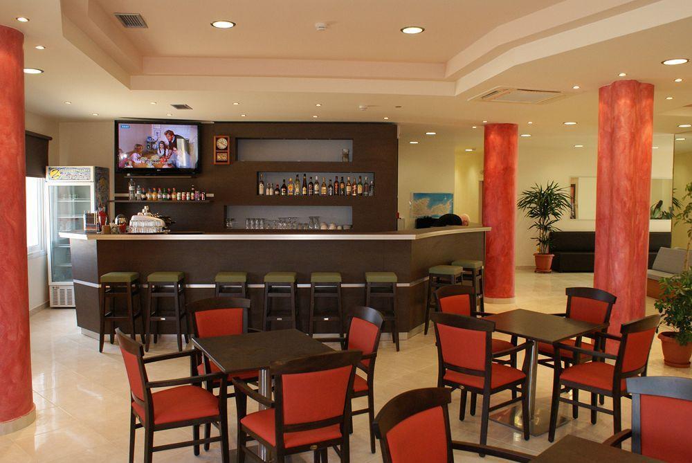 Hotel Sea Breeze سيتيا المظهر الخارجي الصورة