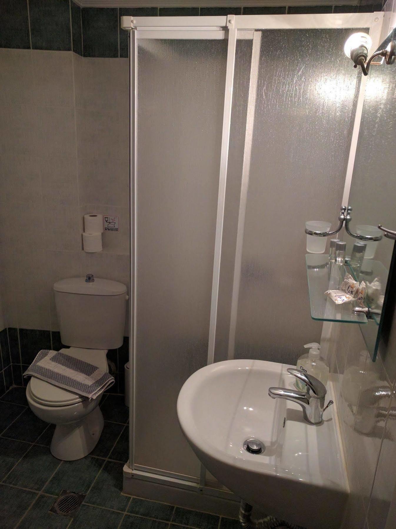 Hotel Sea Breeze سيتيا المظهر الخارجي الصورة